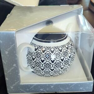 Disney Teapot - Mickey Mouse Icon - Black and White